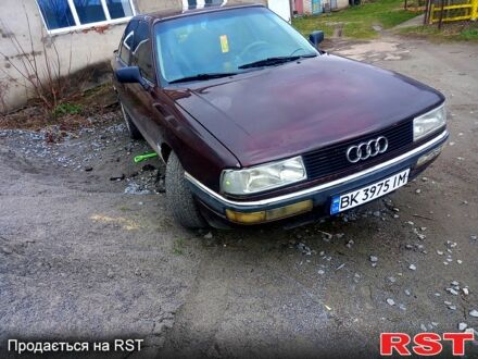 Ауді 90 1988 у Корце на Automoto.ua Червоний Ауді 90, об'ємом двигуна 2.3 л та пробігом 400 тис. км за 1600 $, фото 1 на Automoto.ua