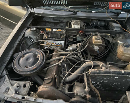 Серый Ауди 90, объемом двигателя 2.2 л и пробегом 200 тыс. км за 1200 $, фото 1 на Automoto.ua