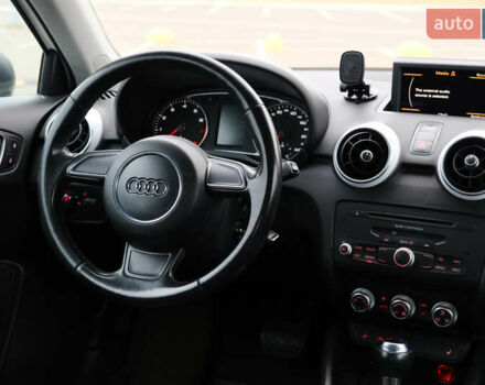 Белый Ауди А1, объемом двигателя 1.39 л и пробегом 167 тыс. км за 9300 $, фото 12 на Automoto.ua