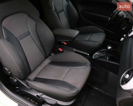 Белый Ауди А1, объемом двигателя 1.39 л и пробегом 167 тыс. км за 9300 $, фото 18 на Automoto.ua