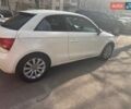 Білий Ауді А1, об'ємом двигуна 1.39 л та пробігом 276 тис. км за 8600 $, фото 5 на Automoto.ua