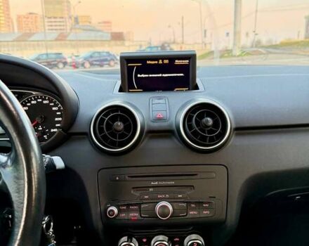 Белый Ауди А1, объемом двигателя 1.39 л и пробегом 127 тыс. км за 9000 $, фото 18 на Automoto.ua