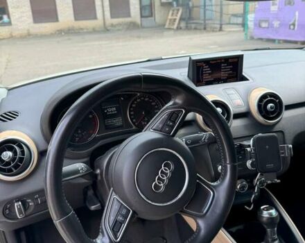 Белый Ауди А1, объемом двигателя 1.39 л и пробегом 211 тыс. км за 10800 $, фото 24 на Automoto.ua