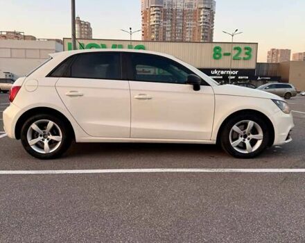 Белый Ауди А1, объемом двигателя 1.39 л и пробегом 127 тыс. км за 9000 $, фото 5 на Automoto.ua