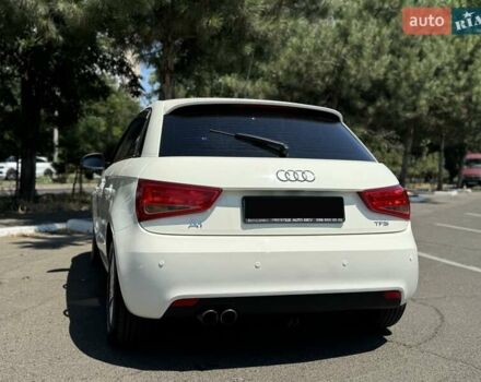 Белый Ауди А1, объемом двигателя 1.39 л и пробегом 144 тыс. км за 10299 $, фото 7 на Automoto.ua