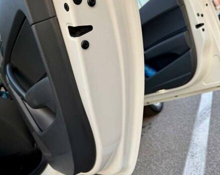 Белый Ауди А1, объемом двигателя 1.39 л и пробегом 127 тыс. км за 9000 $, фото 11 на Automoto.ua