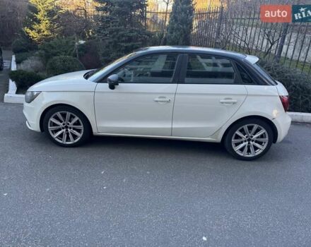 Белый Ауди А1, объемом двигателя 1.4 л и пробегом 240 тыс. км за 7000 $, фото 4 на Automoto.ua