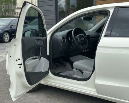 Білий Ауді А1, об'ємом двигуна 1.6 л та пробігом 229 тис. км за 8500 $, фото 11 на Automoto.ua