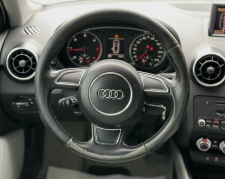 Білий Ауді А1, об'ємом двигуна 1.6 л та пробігом 229 тис. км за 8500 $, фото 16 на Automoto.ua