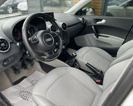 Білий Ауді А1, об'ємом двигуна 1.6 л та пробігом 229 тис. км за 8500 $, фото 14 на Automoto.ua