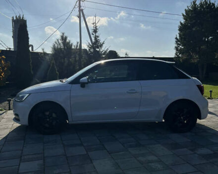 Білий Ауді А1, об'ємом двигуна 1.6 л та пробігом 35 тис. км за 16000 $, фото 1 на Automoto.ua