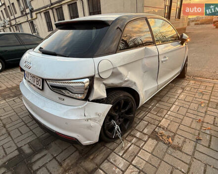 Білий Ауді А1, об'ємом двигуна 1.6 л та пробігом 35 тис. км за 5800 $, фото 11 на Automoto.ua