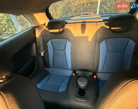 Білий Ауді А1, об'ємом двигуна 1.6 л та пробігом 35 тис. км за 5800 $, фото 13 на Automoto.ua
