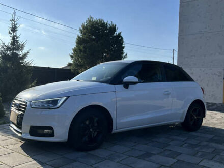 Білий Ауді А1, об'ємом двигуна 1.6 л та пробігом 35 тис. км за 16000 $, фото 1 на Automoto.ua
