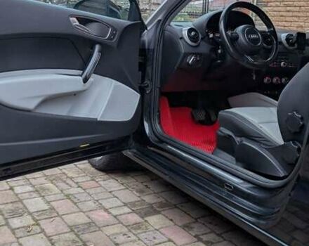 Чорний Ауді А1, об'ємом двигуна 1.39 л та пробігом 260 тис. км за 9500 $, фото 6 на Automoto.ua