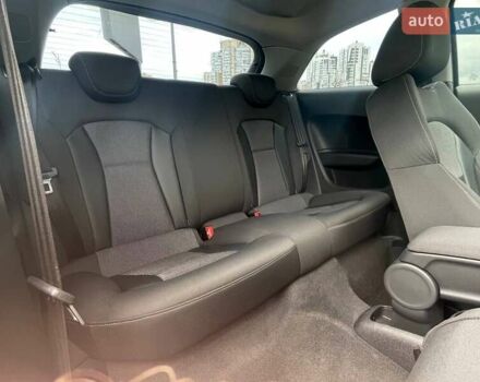 Черный Ауди А1, объемом двигателя 1.39 л и пробегом 204 тыс. км за 8990 $, фото 14 на Automoto.ua