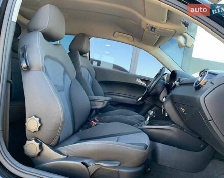 Чорний Ауді А1, об'ємом двигуна 1.39 л та пробігом 204 тис. км за 8990 $, фото 9 на Automoto.ua