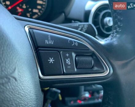 Черный Ауди А1, объемом двигателя 1.39 л и пробегом 204 тыс. км за 8290 $, фото 24 на Automoto.ua