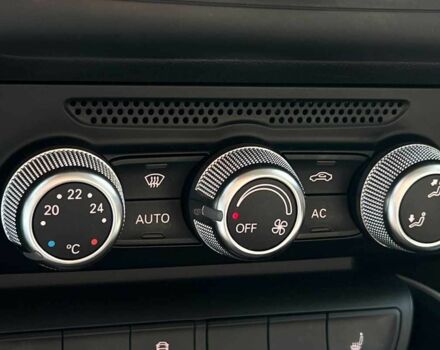 Черный Ауди А1, объемом двигателя 1.6 л и пробегом 209 тыс. км за 9750 $, фото 16 на Automoto.ua