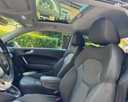 Черный Ауди А1, объемом двигателя 1.6 л и пробегом 159 тыс. км за 13790 $, фото 12 на Automoto.ua