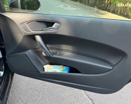 Черный Ауди А1, объемом двигателя 1.6 л и пробегом 159 тыс. км за 13790 $, фото 14 на Automoto.ua