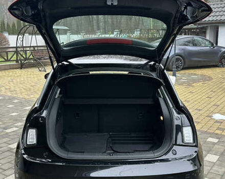 Чорний Ауді А1, об'ємом двигуна 1.6 л та пробігом 90 тис. км за 12900 $, фото 10 на Automoto.ua