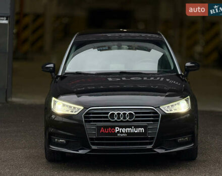 Черный Ауди А1, объемом двигателя 1.6 л и пробегом 51 тыс. км за 15500 $, фото 3 на Automoto.ua