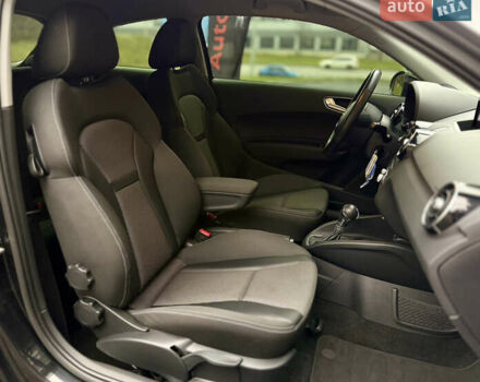 Черный Ауди А1, объемом двигателя 1.6 л и пробегом 51 тыс. км за 15500 $, фото 19 на Automoto.ua