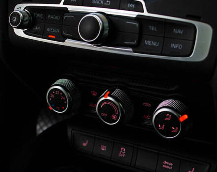 Чорний Ауді А1, об'ємом двигуна 1.6 л та пробігом 86 тис. км за 14500 $, фото 14 на Automoto.ua