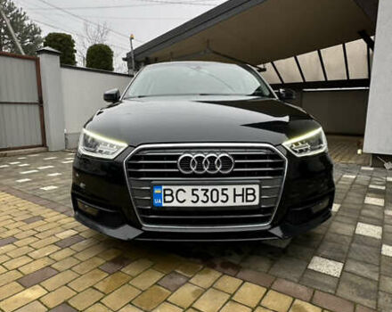 Чорний Ауді А1, об'ємом двигуна 1.6 л та пробігом 90 тис. км за 12900 $, фото 2 на Automoto.ua