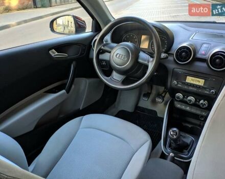 Фиолетовый Ауди А1, объемом двигателя 1.4 л и пробегом 190 тыс. км за 7999 $, фото 7 на Automoto.ua