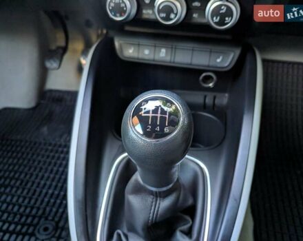 Фиолетовый Ауди А1, объемом двигателя 1.4 л и пробегом 190 тыс. км за 7999 $, фото 9 на Automoto.ua