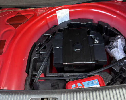 Ауді А1 2010 у Львові на Automoto.ua Червоний Ауді А1, об'ємом двигуна 1.39 л та пробігом 180 тис. км за 9999 $, фото 3 на Automoto.ua