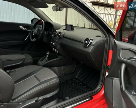 Красный Ауди А1, объемом двигателя 1.6 л и пробегом 120 тыс. км за 13900 $, фото 13 на Automoto.ua