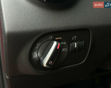 Красный Ауди А1, объемом двигателя 1.6 л и пробегом 120 тыс. км за 13900 $, фото 17 на Automoto.ua