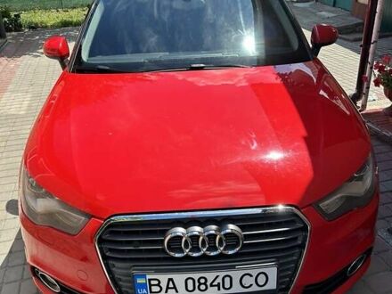 Ауді А1 2010 у Знаменке на Automoto.ua Червоний Ауді А1, об'ємом двигуна 1.6 л та пробігом 189 тис. км за 9000 $, фото 1 на Automoto.ua