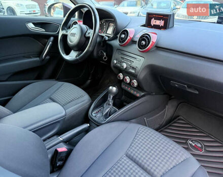 Ауди А1, объемом двигателя 1.4 л и пробегом 143 тыс. км за 11300 $, фото 16 на Automoto.ua
