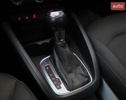 Ауди А1, объемом двигателя 1.39 л и пробегом 70 тыс. км за 12000 $, фото 16 на Automoto.ua