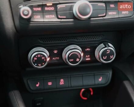 Ауди А1, объемом двигателя 1.39 л и пробегом 70 тыс. км за 12000 $, фото 14 на Automoto.ua