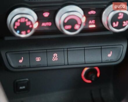 Ауди А1, объемом двигателя 1.39 л и пробегом 70 тыс. км за 12000 $, фото 15 на Automoto.ua