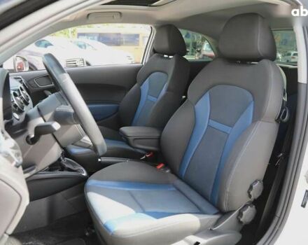 Ауди А1, объемом двигателя 1.6 л и пробегом 33 тыс. км за 15000 $, фото 6 на Automoto.ua