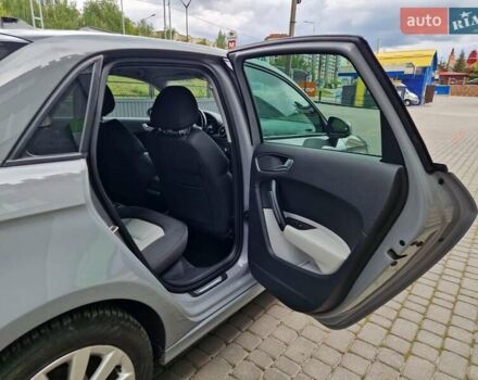 Ауді А1 2012 у Тернополі на Automoto.ua Сірий Ауді А1, об'ємом двигуна 1.4 л та пробігом 163 тис. км за 11800 $, фото 50 на Automoto.ua