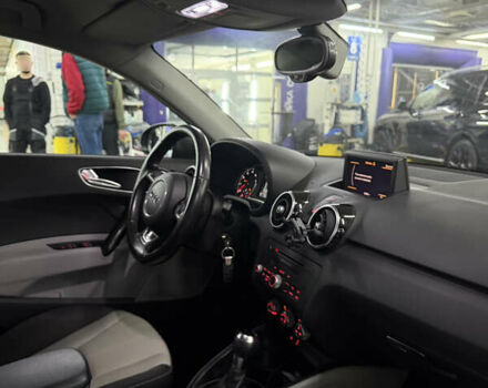 Серый Ауди А1, объемом двигателя 1.4 л и пробегом 90 тыс. км за 12000 $, фото 6 на Automoto.ua