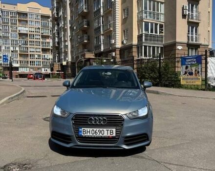 Синій Ауді А1, об'ємом двигуна 1.39 л та пробігом 125 тис. км за 10300 $, фото 4 на Automoto.ua