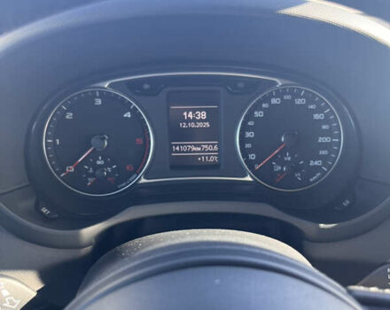 Ауді А1 2013 у Києві на Automoto.ua Помаранчевий Ауді А1, об'ємом двигуна 1.6 л та пробігом 141 тис. км за 13900 $, фото 12 на Automoto.ua