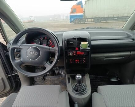 Черный Ауди А2, объемом двигателя 1.4 л и пробегом 300 тыс. км за 1600 $, фото 4 на Automoto.ua