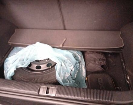 Сірий Ауді A2, об'ємом двигуна 1.6 л та пробігом 200 тис. км за 4400 $, фото 19 на Automoto.ua