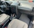 Сірий Ауді A2, об'ємом двигуна 1.6 л та пробігом 250 тис. км за 4700 $, фото 39 на Automoto.ua