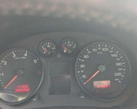 Оранжевый Ауди А2, объемом двигателя 1.4 л и пробегом 276 тыс. км за 3800 $, фото 3 на Automoto.ua