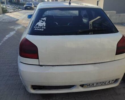 Белый Ауди А3, объемом двигателя 1.8 л и пробегом 384 тыс. км за 4350 $, фото 2 на Automoto.ua